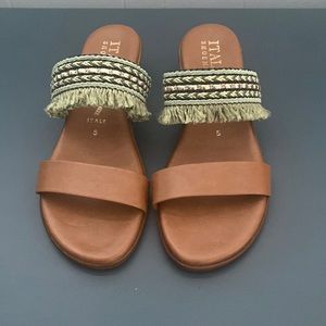 ITALIAN Shoemakers Womens Hattie Brown Sandals